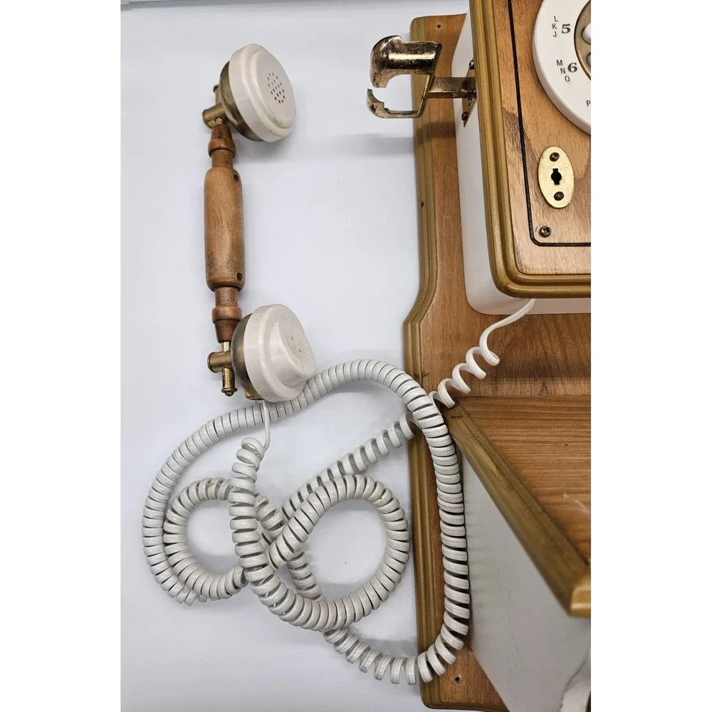 Thomas Collector Edition 1919 Wood Wall Telephone Antique Style Push Button Dial